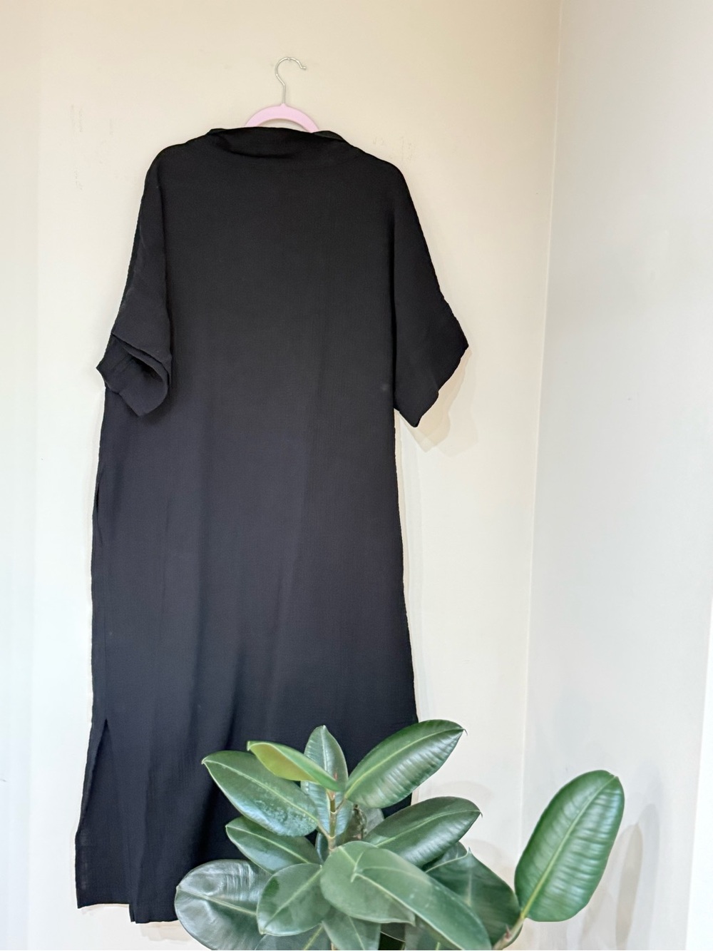 Black Gauze Maxi Dress Size S/M Relaxed Boho Caftan Dress With Pockets NWT - Picture 3 of 6